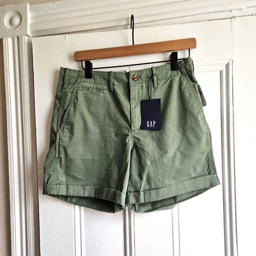 Gap High Rise Khaki Shorts, Women's Size 8